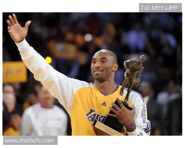 科比布莱恩特传奇生涯回顾与影响力探讨：篮球之神的光辉岁月